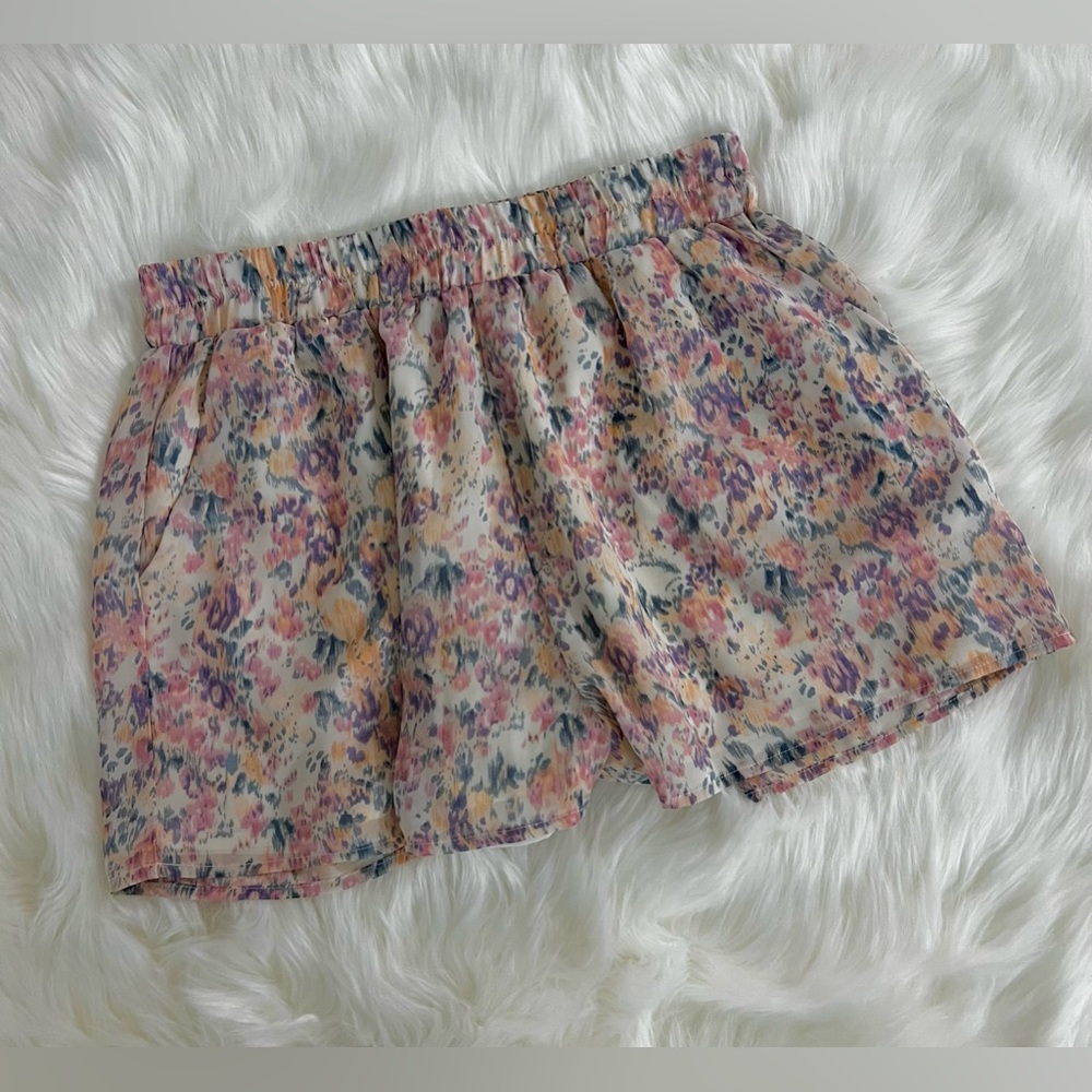 ▪️Vici x Summer Of Diane™️ Medium Shorts.